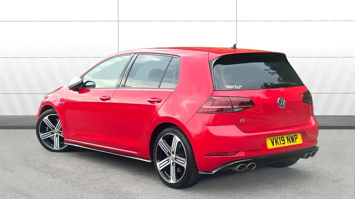 Used VW Golf VII R 300 HP (220 kW) 2019 Red Hatchback