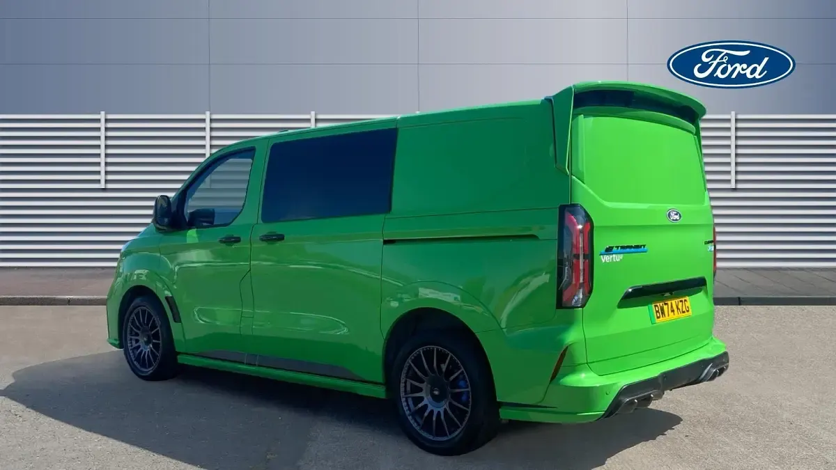 Usado Ford Transit 209 kW (285 HP) 2025 Van