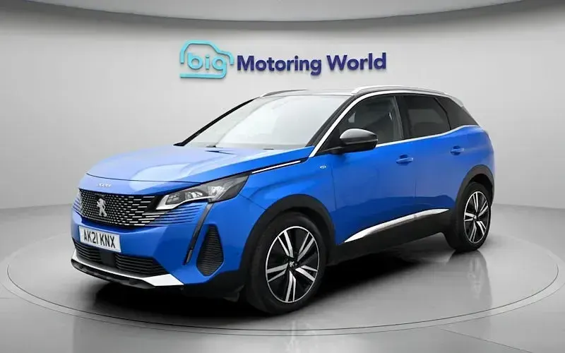 Second-hand Peugeot 3008 Premium 181 CP (133 kW) 2021 Albastru SUV