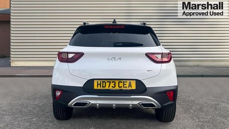 Used Kia Stonic GT-Line 99 HP (72 kW) 2024 White SUV