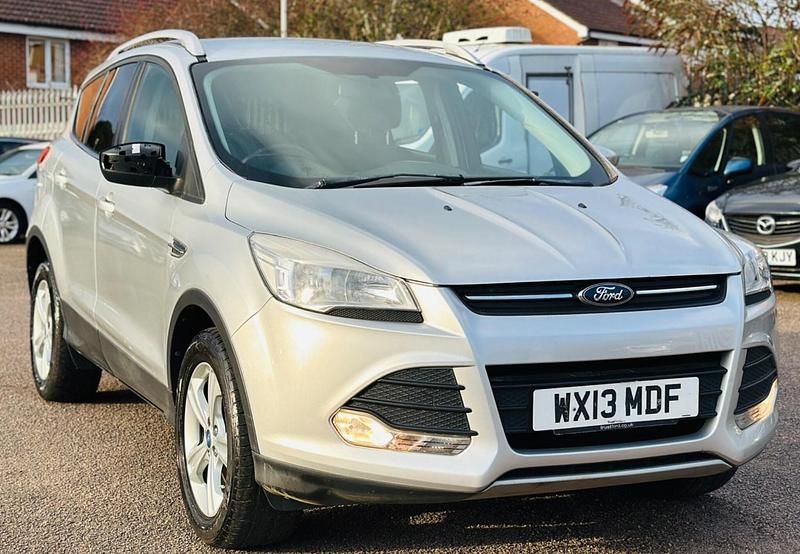 Used Ford Kuga Zetec 140 HP (102 kW) 2013 Silver SUV
