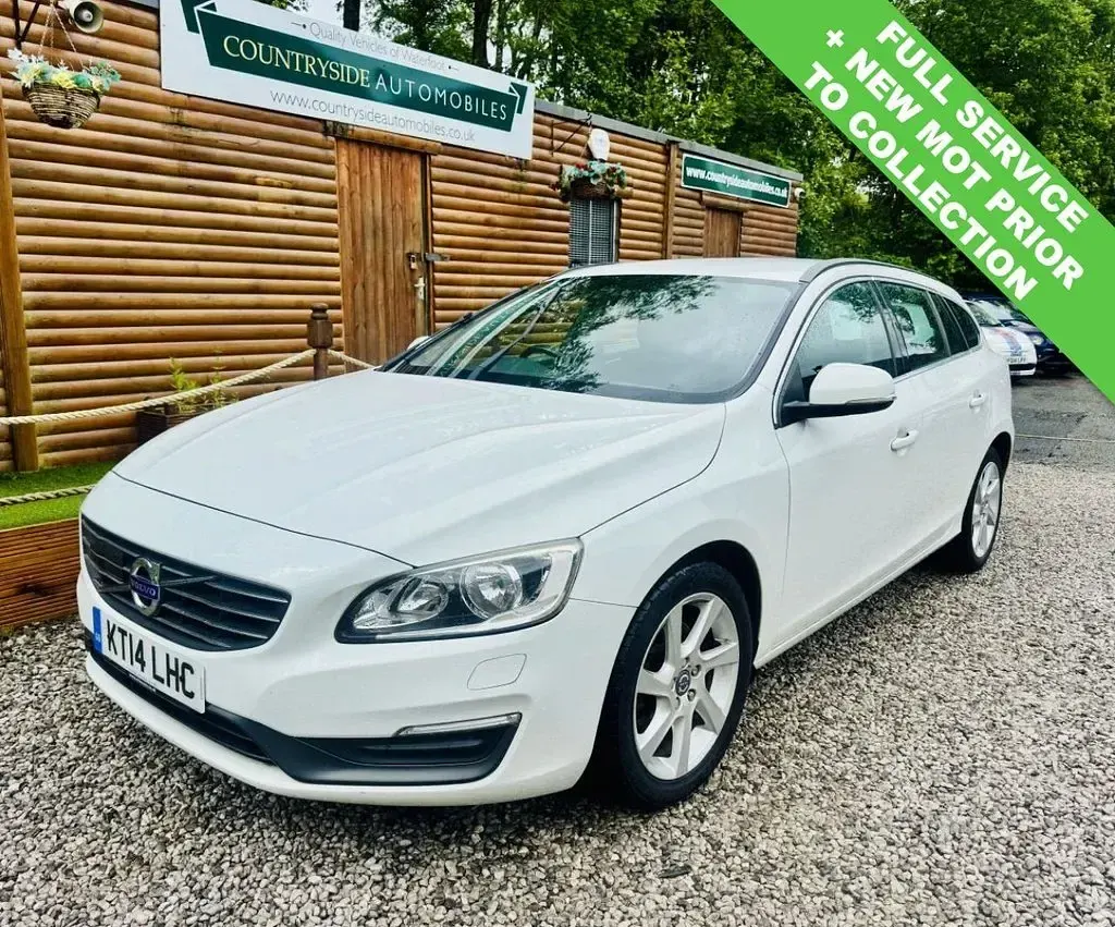 Used Volvo V60 SE 115 HP (84 kW) 2014 White Estate