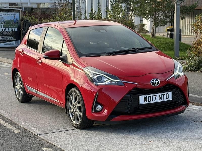 Used Toyota Yaris 2017 Red Hatchback