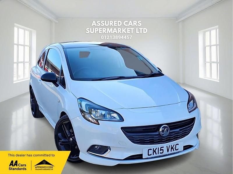 Used Vauxhall Corsa Edition 70 HP (51 kW) 2015 White Hatchback