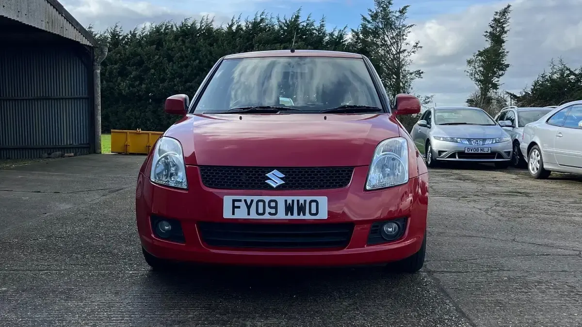 Used Suzuki Swift GLX 101 HP (74 kW) 2009 Red Hatchback