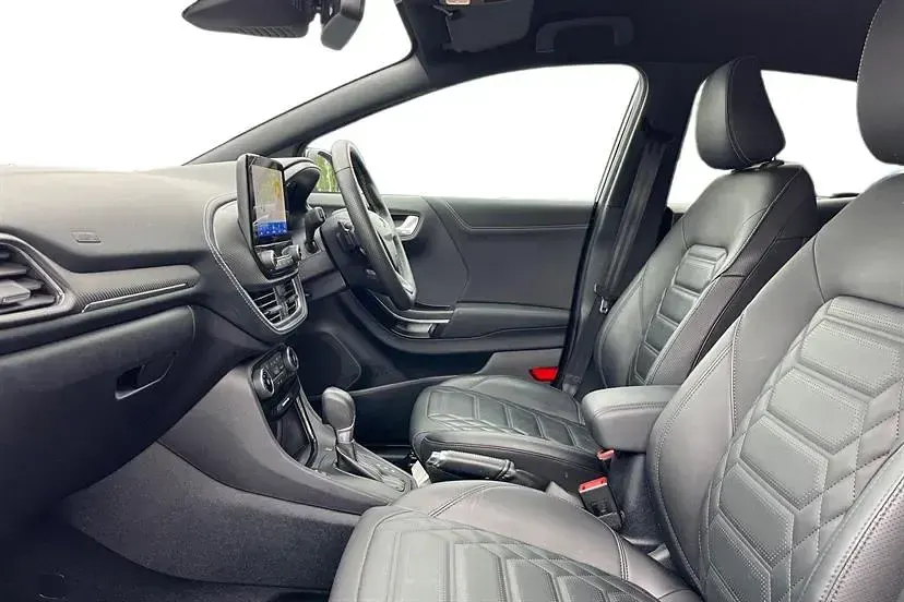 Begagnad Ford Puma ST-Line 155 HK (114 kW) 2023 Svart SUV