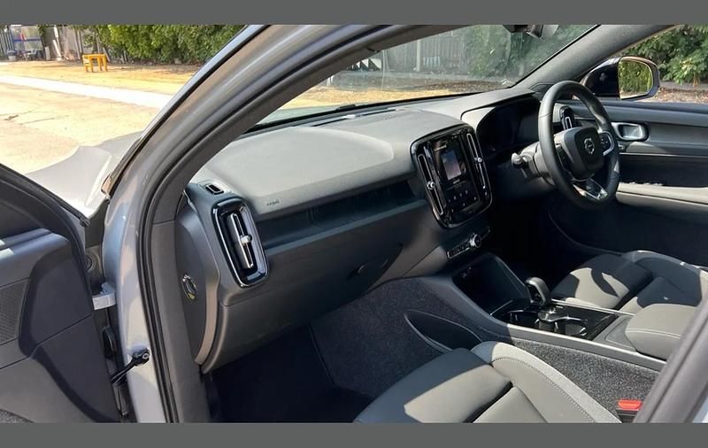 Used Volvo EC40 Ultra 185 kW (252 HP) 2025 Grey SUV