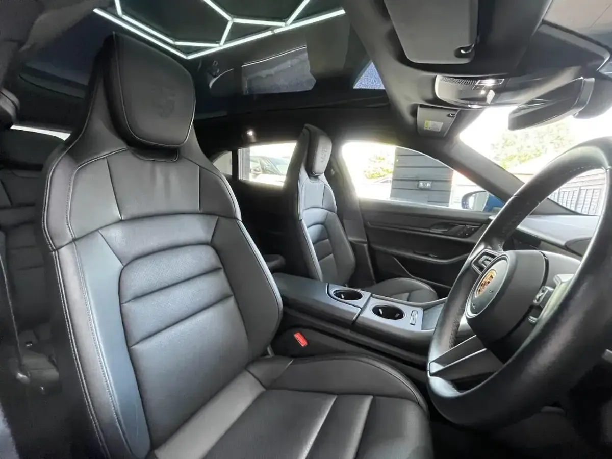 Used Porsche Taycan Performance Package 350 kW (476 HP) 2022 Blue Estate