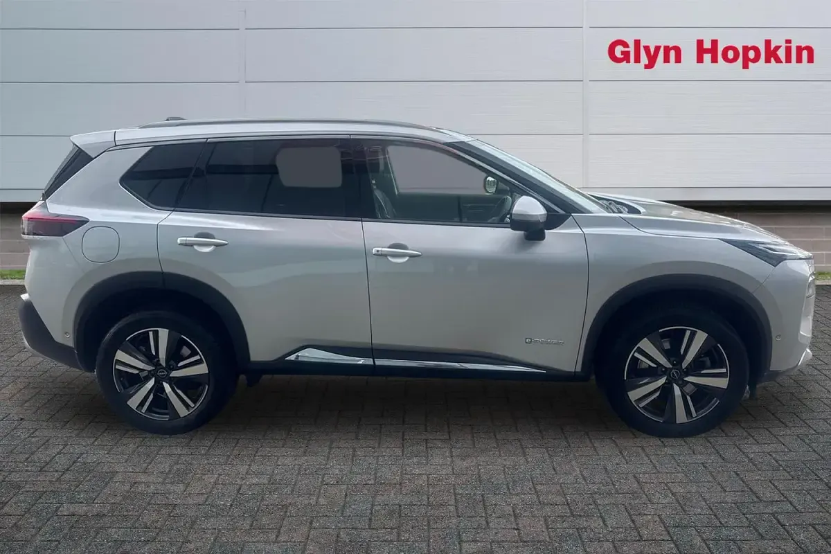 Used Nissan X-Trail Tekna 213 HP (156 kW) 2023 Silver SUV