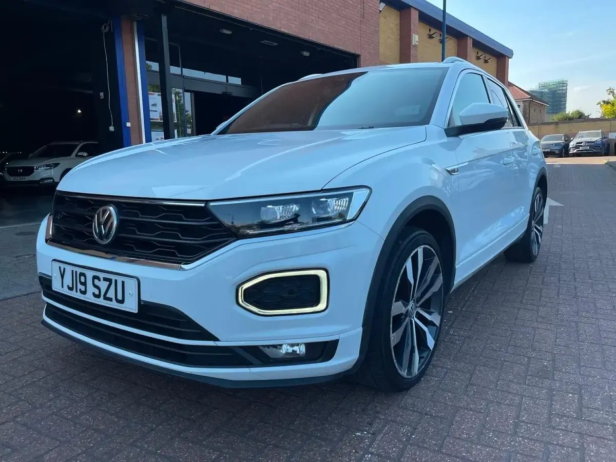 Used VW T-Roc R-line 115 HP (84 kW) 2019 White SUV