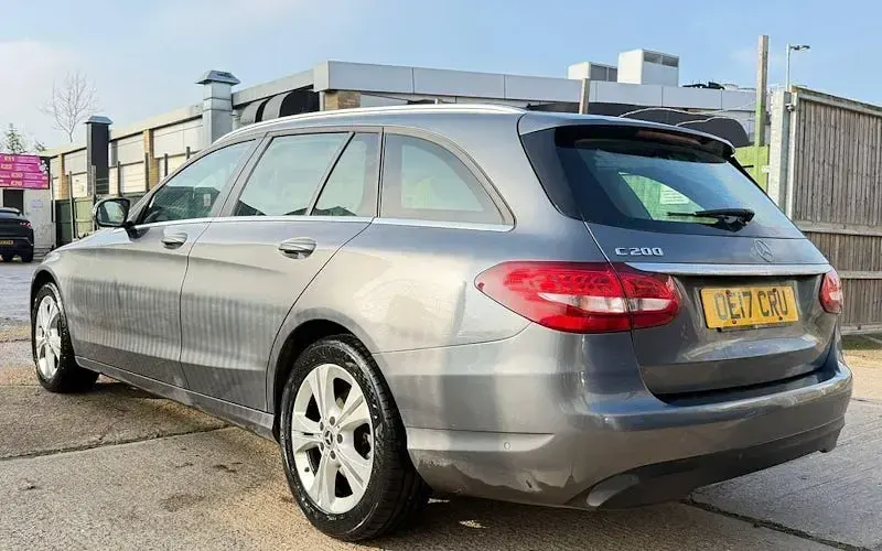Begagnad Mercedes C200 Executive 184 HK (135 kW) 2018 Kombi