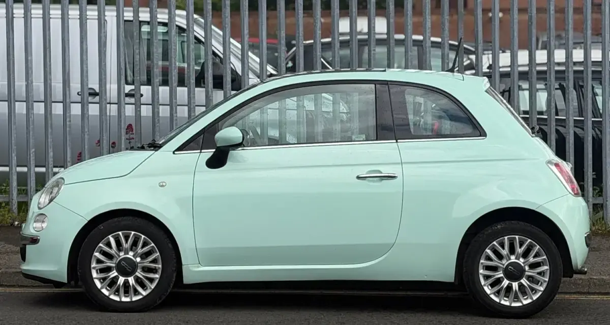 Usado Fiat 500 Lounge 69 CV (50 kW) 2014 Verde Utilitario