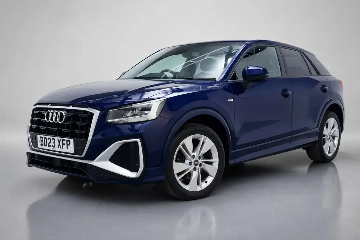 Used Audi Q2 S-Line 150 HP (110 kW) 2023 Blue SUV