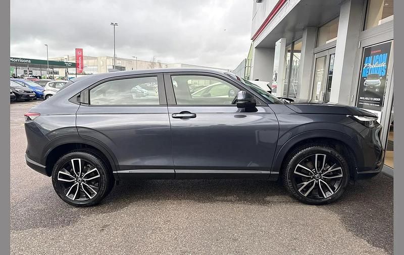 Used Honda HR-V Elegance 128 HP (94 kW) 2023 Grey SUV