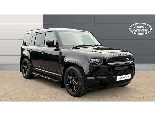 Black Used 2025 Land Rover Defender HSE Dynamic SUV | £76,569 (A bit pricey) - Image 1/4