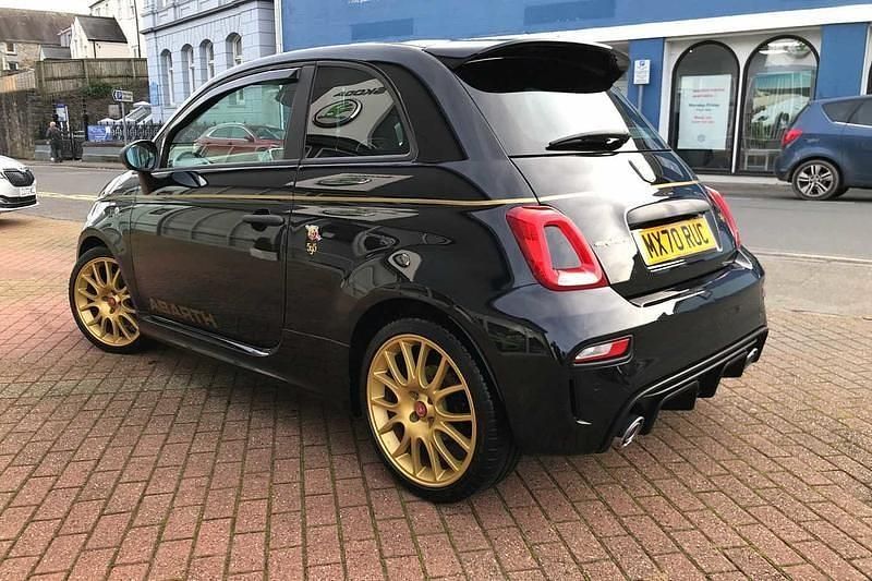 Usado Abarth 595 165 HP (121 kW) 2020 Preto Citadino