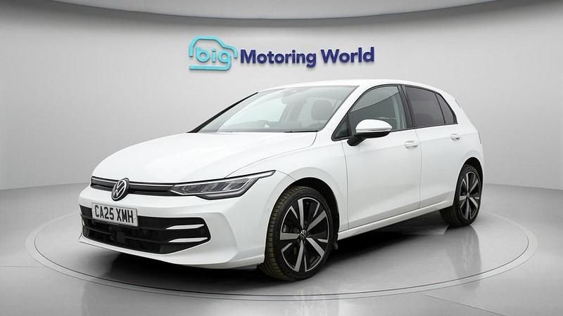 Used VW Golf VIII Comfortline 115 HP (84 kW) 2025 White Hatchback