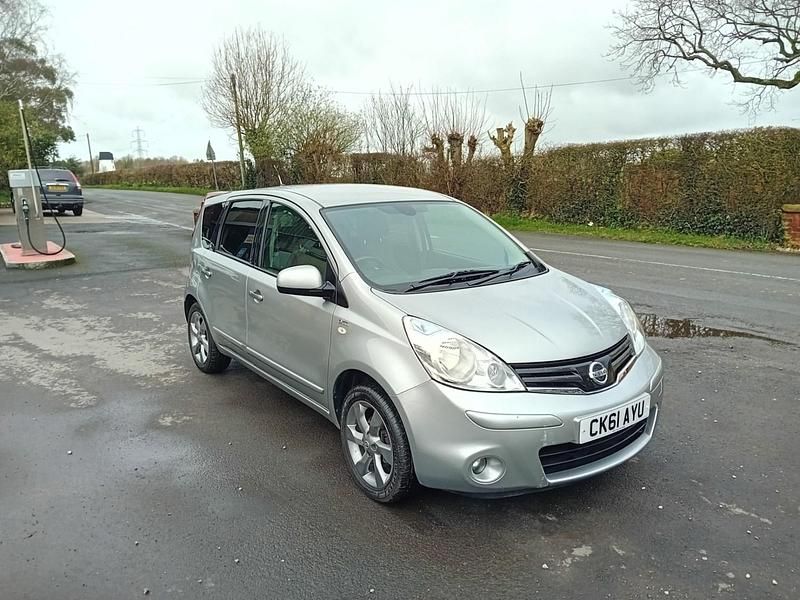 Używany Nissan Note N-TEC 88 KM (64 kW) 2011 Srebrny Hatchback