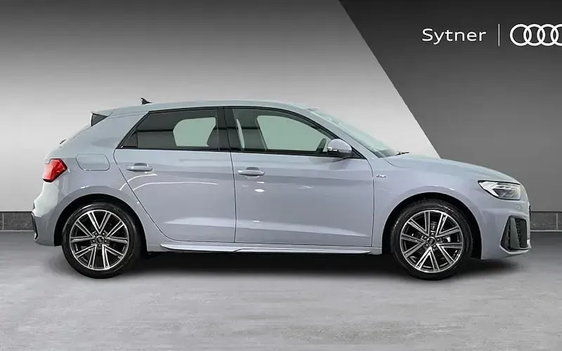 Nowe Audi A1 Sportback S-Line 95 KM (69 kW) 2025 Hatchback