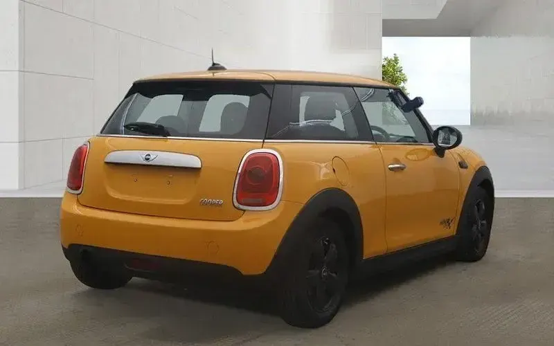 Used Mini Cooper Hatch 136 HP (100 kW) 2017 Hatchback