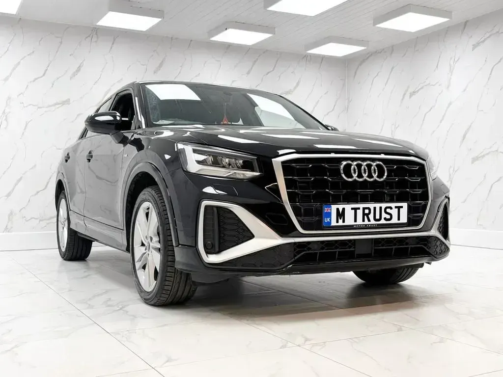 Used Audi Q2 S-Line 110 HP (80 kW) 2022 Black SUV