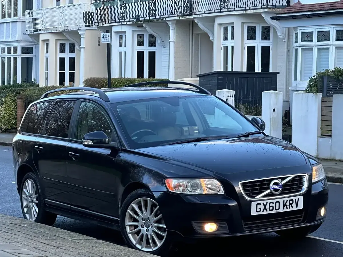 Used Volvo V50 SE Lux 2010 Black Estate