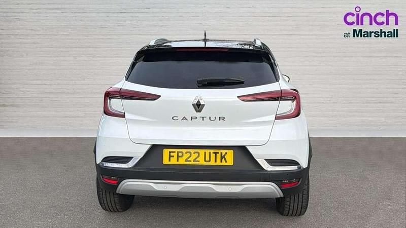 Second-hand Renault Captur SE 91 CP (66 kW) 2022 Alb SUV