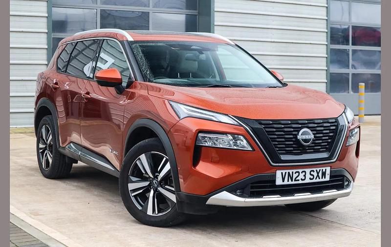Used Nissan X-Trail Tekna 204 HP (150 kW) 2023 Orange SUV