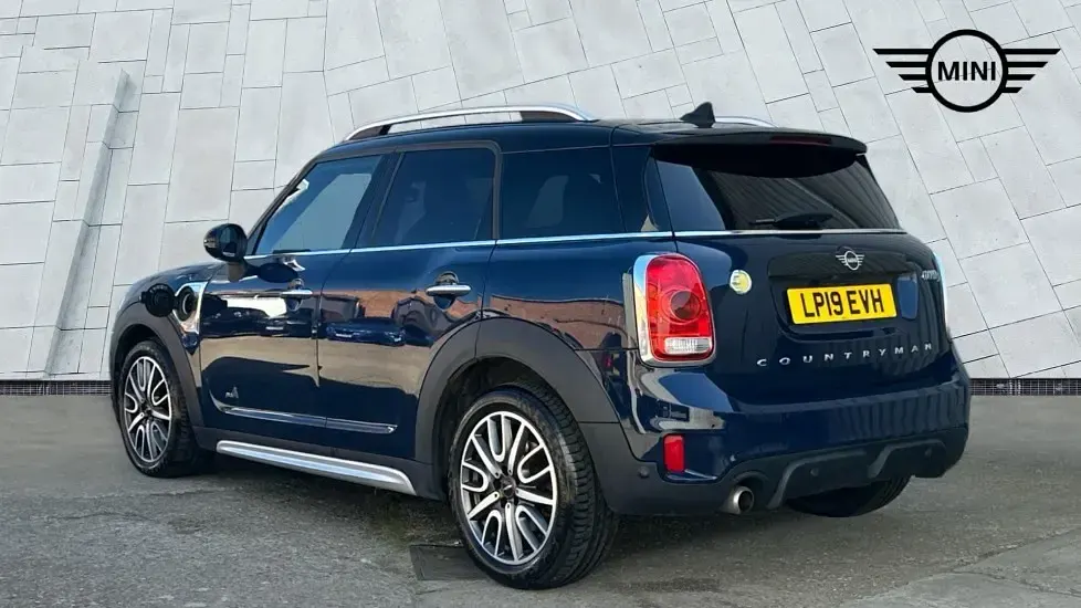 Used Mini Cooper S Countryman Sport 221 HP (162 kW) 2019 Blue SUV