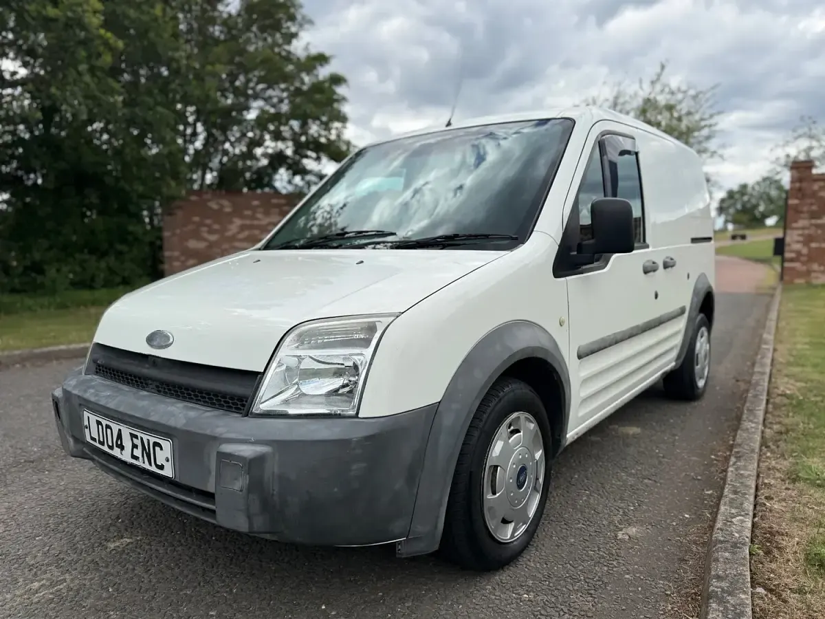 Used Ford Transit 75 HP (55 kW) 2004 White Van