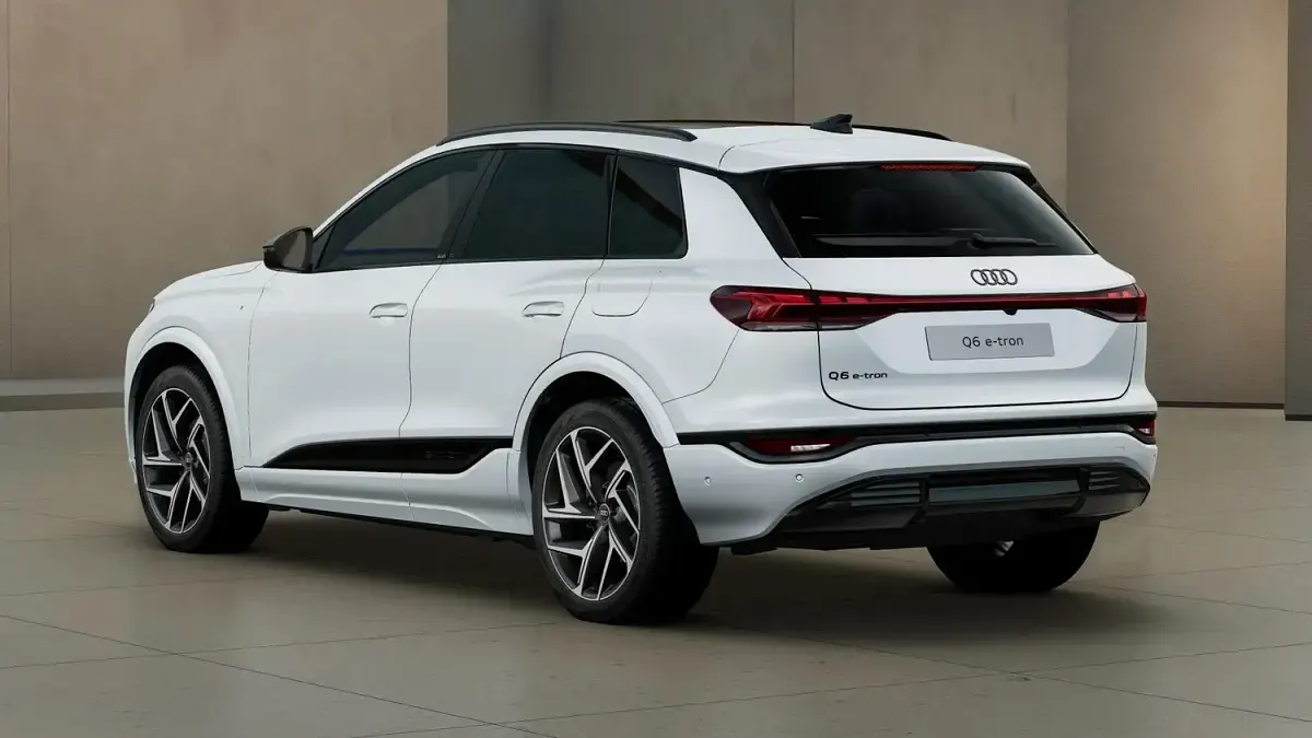 New Audi Q6 e-tron Black Edition 185 kW (252 HP) 2026 White SUV