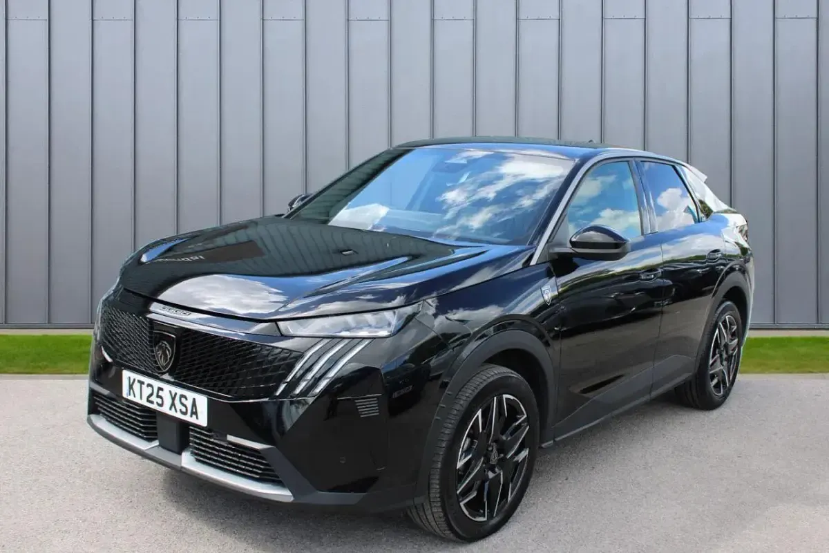 Used Peugeot 3008 GT 143 HP (105 kW) 2025 Black SUV