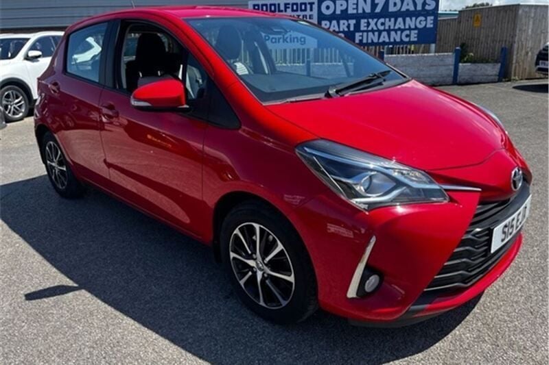 Red Used 2019 Toyota Yaris Hatchback | £10,995 (Fair price) - Image 1/2