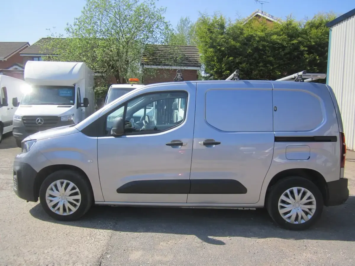 Used Peugeot Partner 2019 Grey MPV