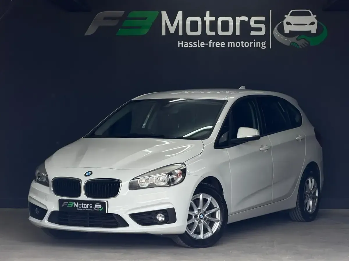 Used BMW 218 Performance 134 HP (98 kW) 2015 White Estate