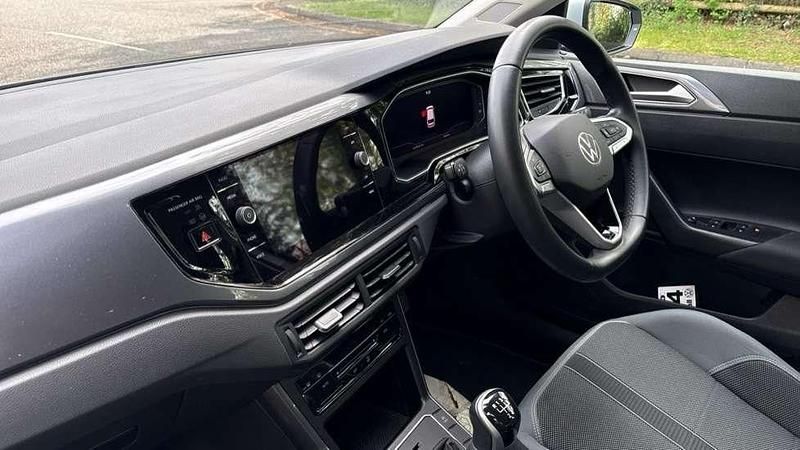 Used VW Polo Style 95 HP (69 kW) 2023 Silver Hatchback