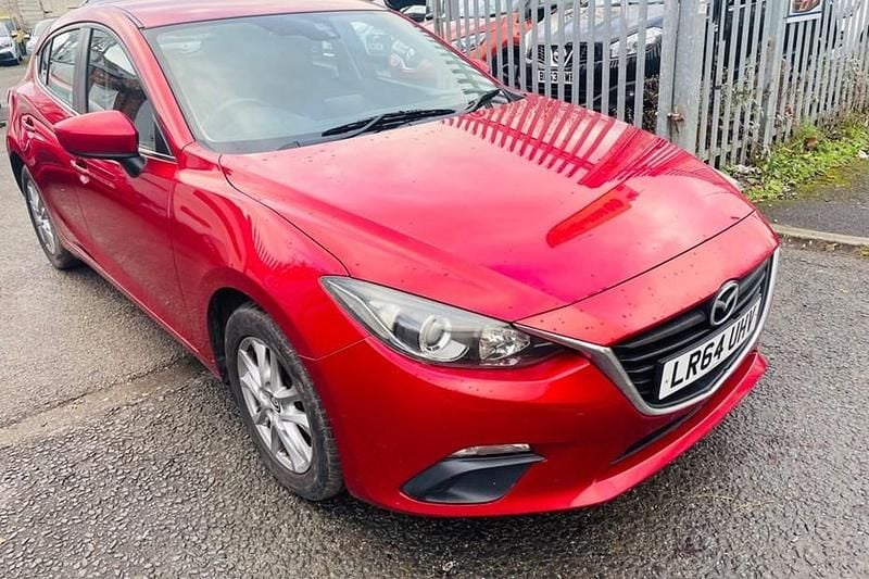 Used Mazda 3 150 HP (110 kW) 2014 Red Hatchback