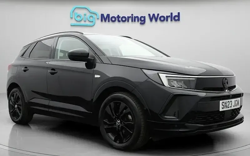 Used Vauxhall Grandland X S 131 HP (96 kW) 2023 SUV