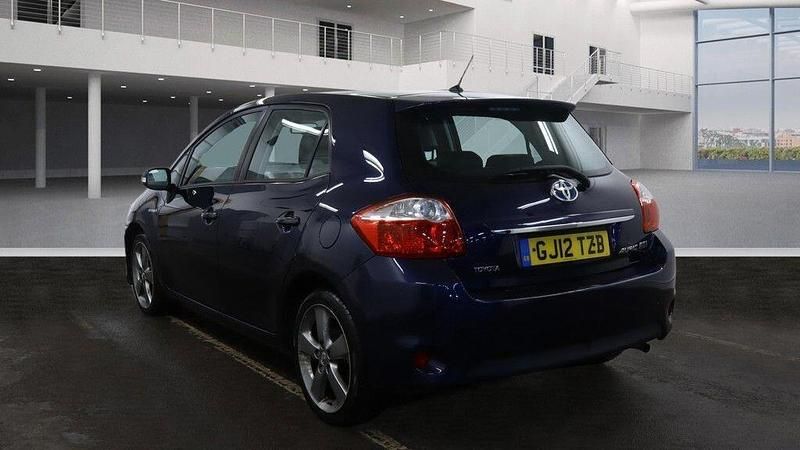 Used Toyota Auris Hybrid 2012 Blue Hatchback
