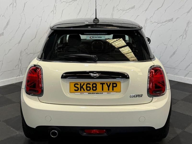 Used Mini Cooper Hatch 2018 White Hatchback