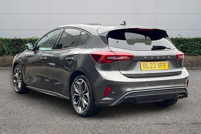 Used Ford Focus ST-Line 125 HP (91 kW) 2022 Grey Hatchback