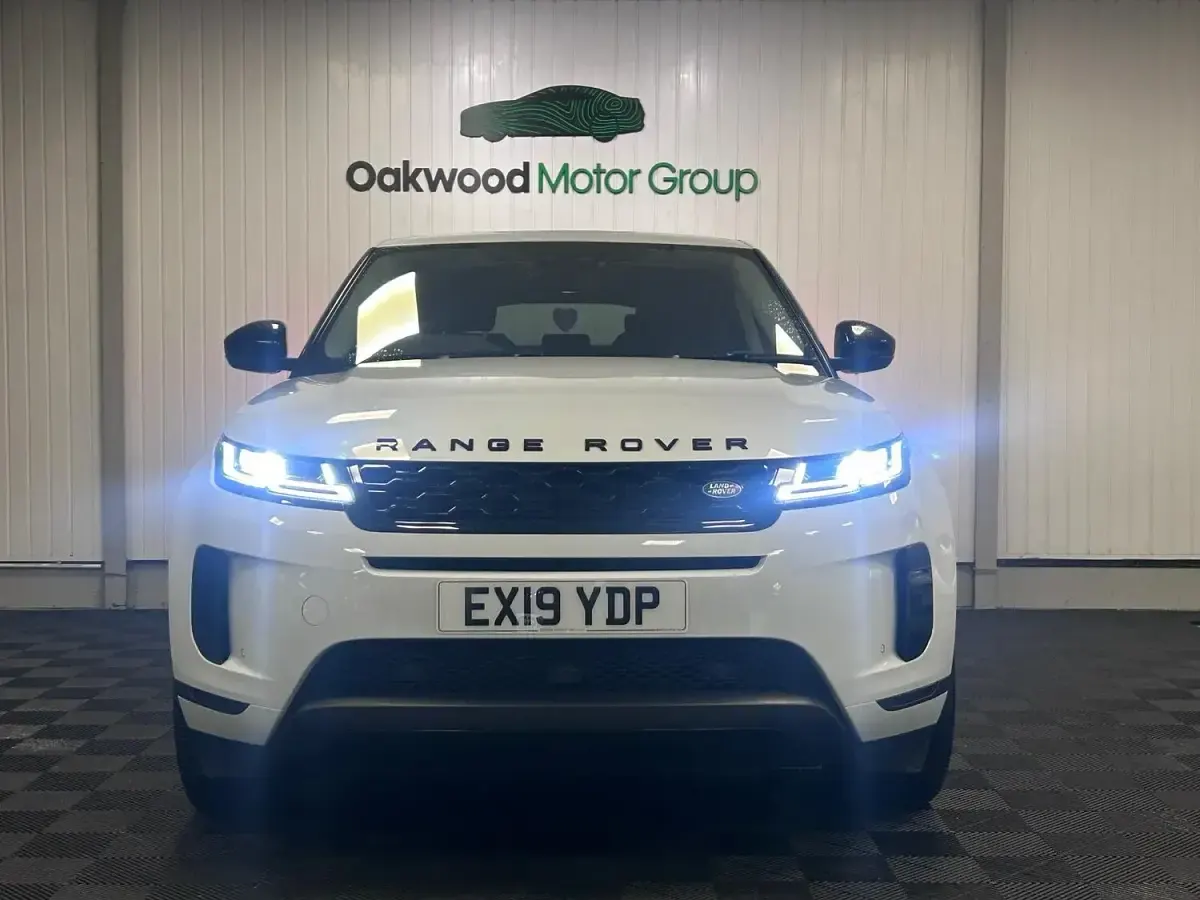 Used Land Rover Range Rover evoque SE 2019 White SUV