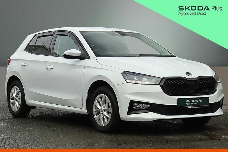 Used Skoda 110 R Comfort 81 HP (59 kW) 2024 Moon white metallic Hatchback