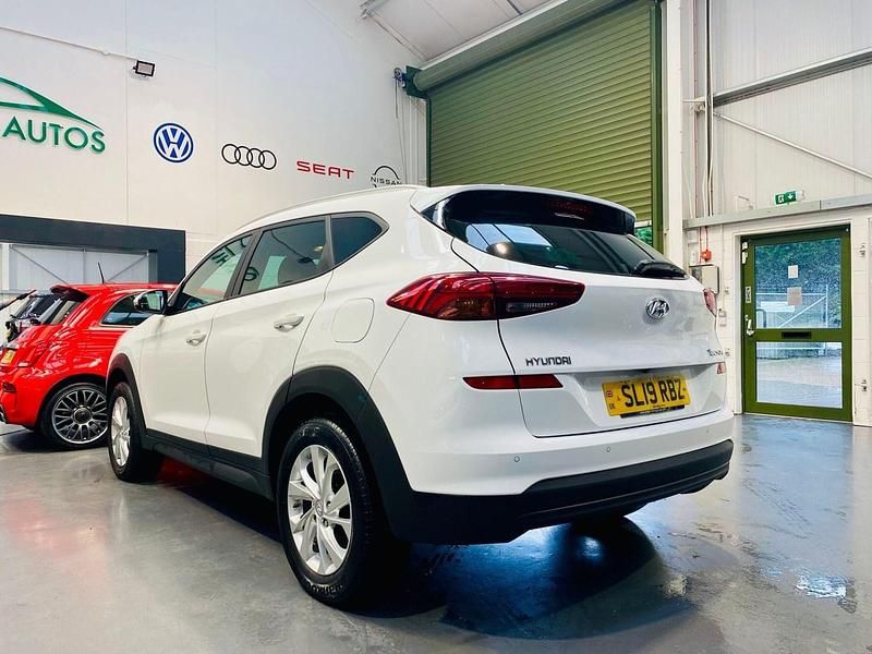 Used Hyundai Tucson SE 2019 White SUV