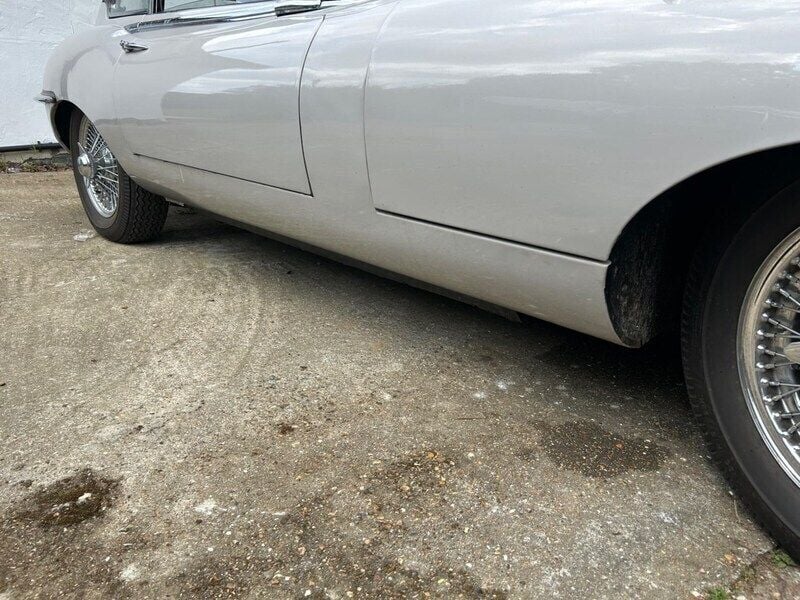 Image 3/4