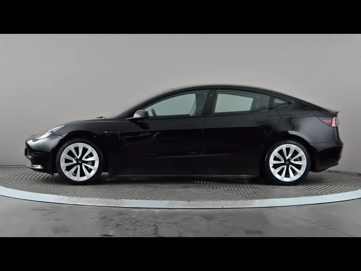 Used Tesla Model 3 RWD 208 kW (283 HP) 2022 Black Sedan
