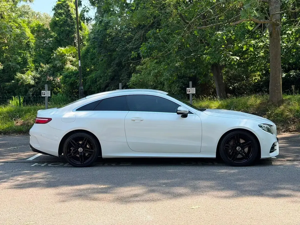 Used Mercedes E300 AMG line 2018 White Coupe