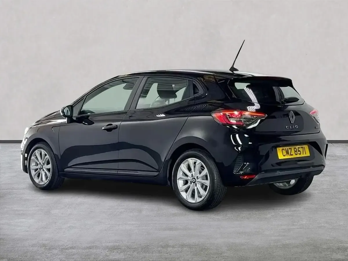 Used Renault Clio V Evolution 145 HP (106 kW) 2024 Black Hatchback