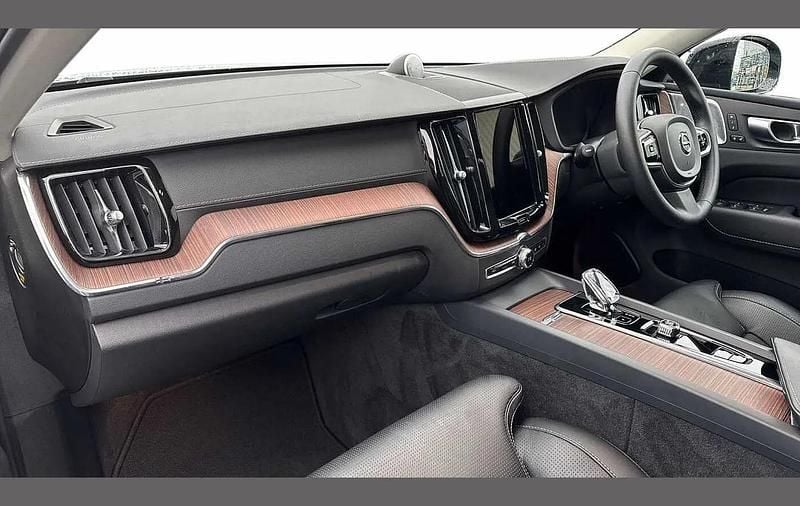 Used Volvo XC60 Ultimate 449 HP (330 kW) 2024 Grey SUV