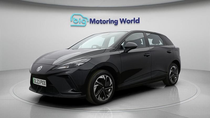 Used MG MG4 EV SE 319 kW (435 HP) 2023 Black Hatchback